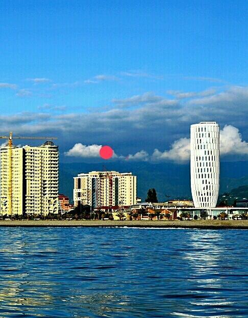 Nino Apartment On Pirosmani Batumi Phòng bức ảnh